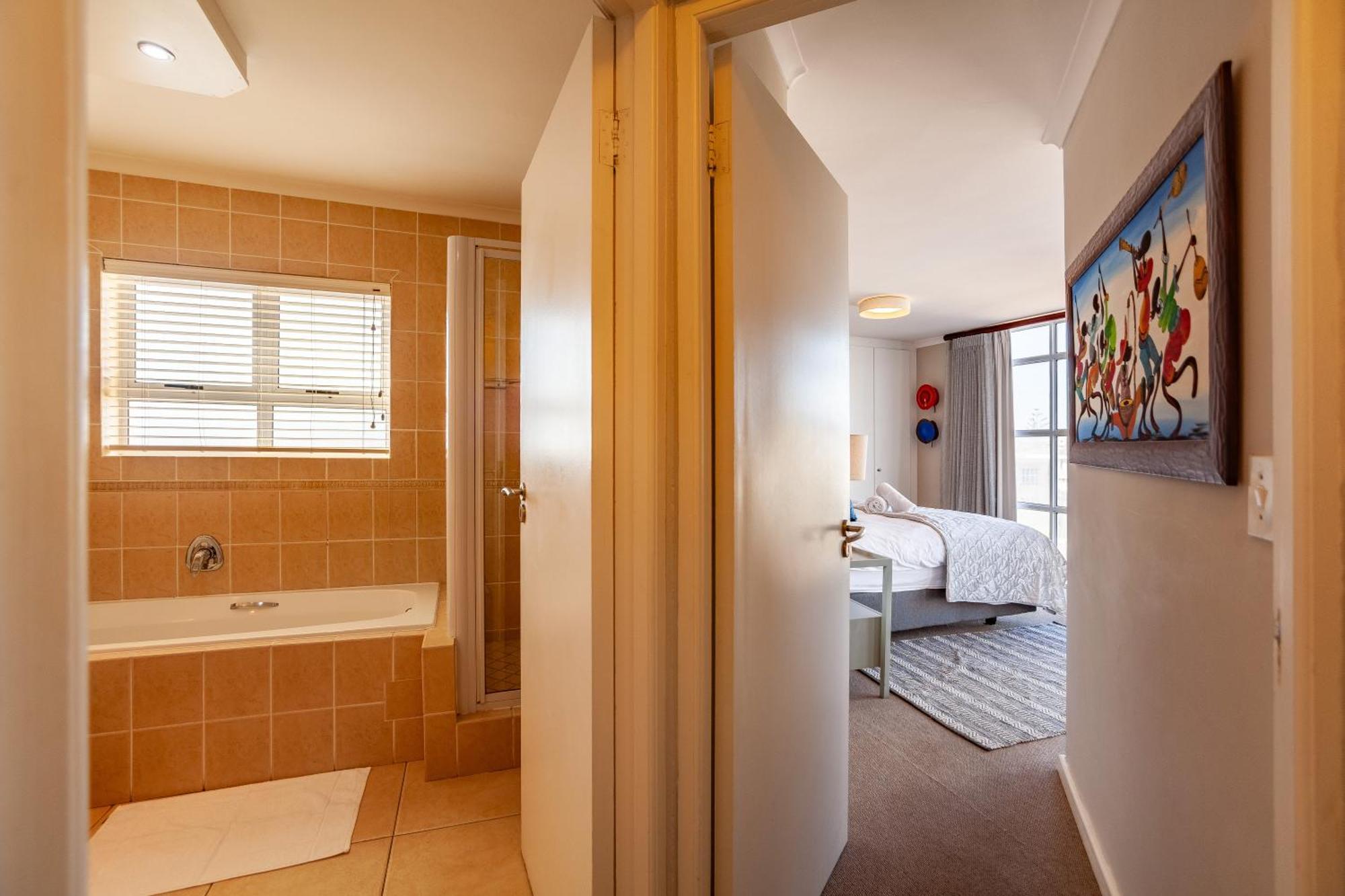 Apartamento Luxury Ocean View Beachfront 2 Bed -206 The Waves, Blouberg, Cape Town