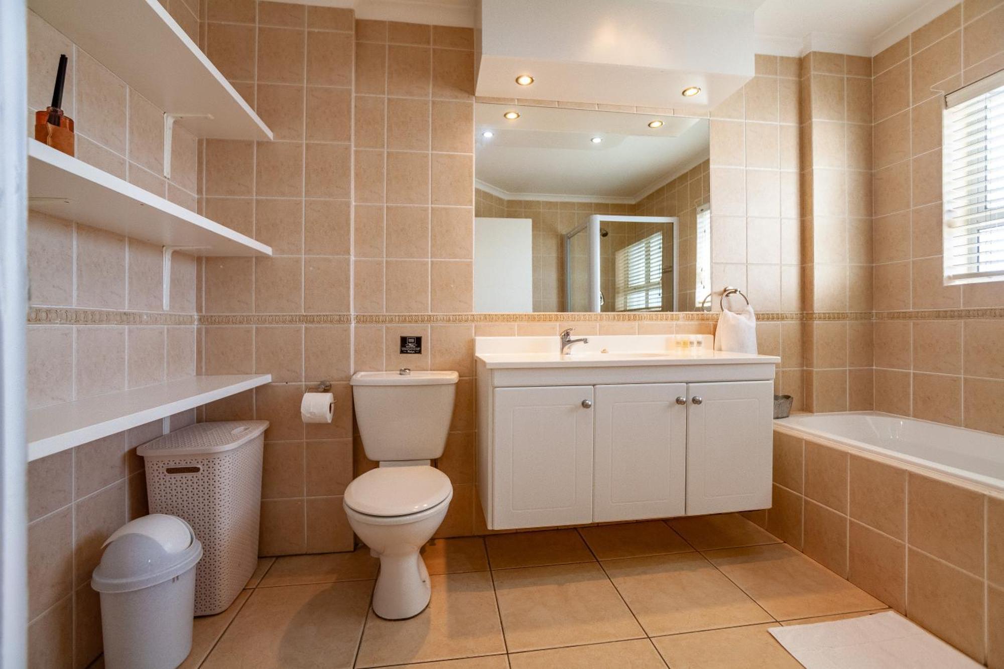 Luxury Ocean View Beachfront 2 Bed -206 The Waves, Blouberg, Cape Town Apartamento